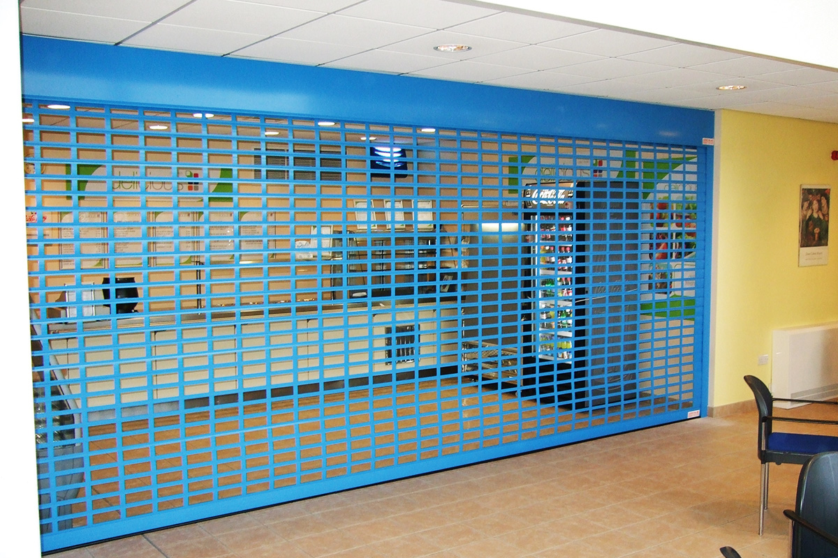 Aluminium shutters blue